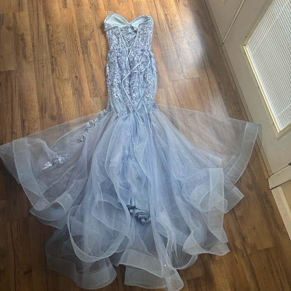 Elegant Lavender Strapless Prom Dress - Picture 2 of 8